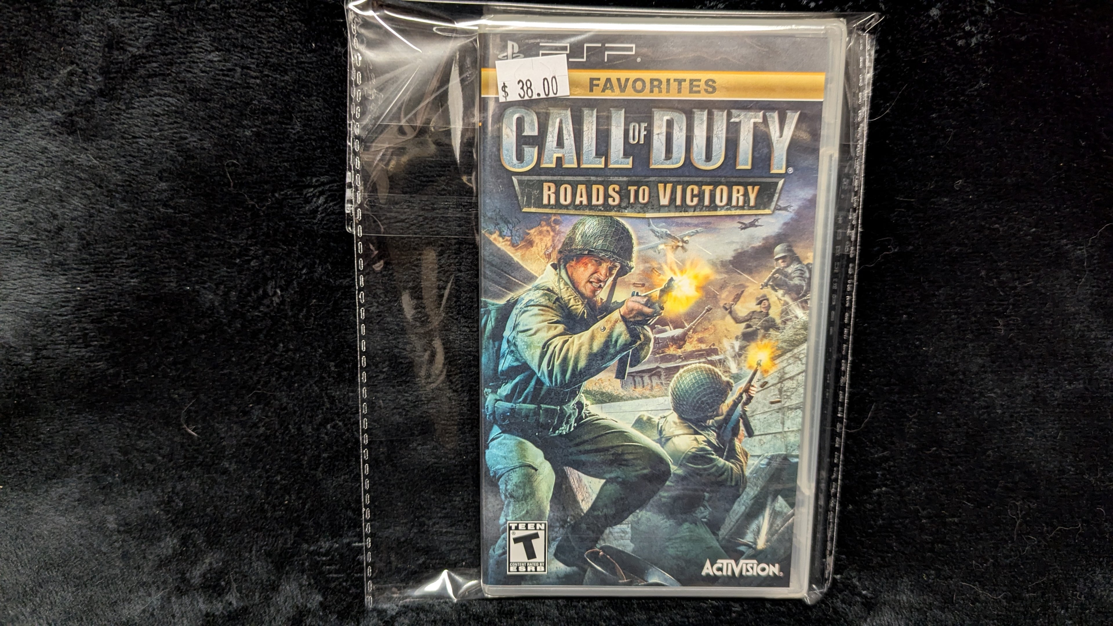 Call of Duty Roads To Victory (PSP) New & Sealed