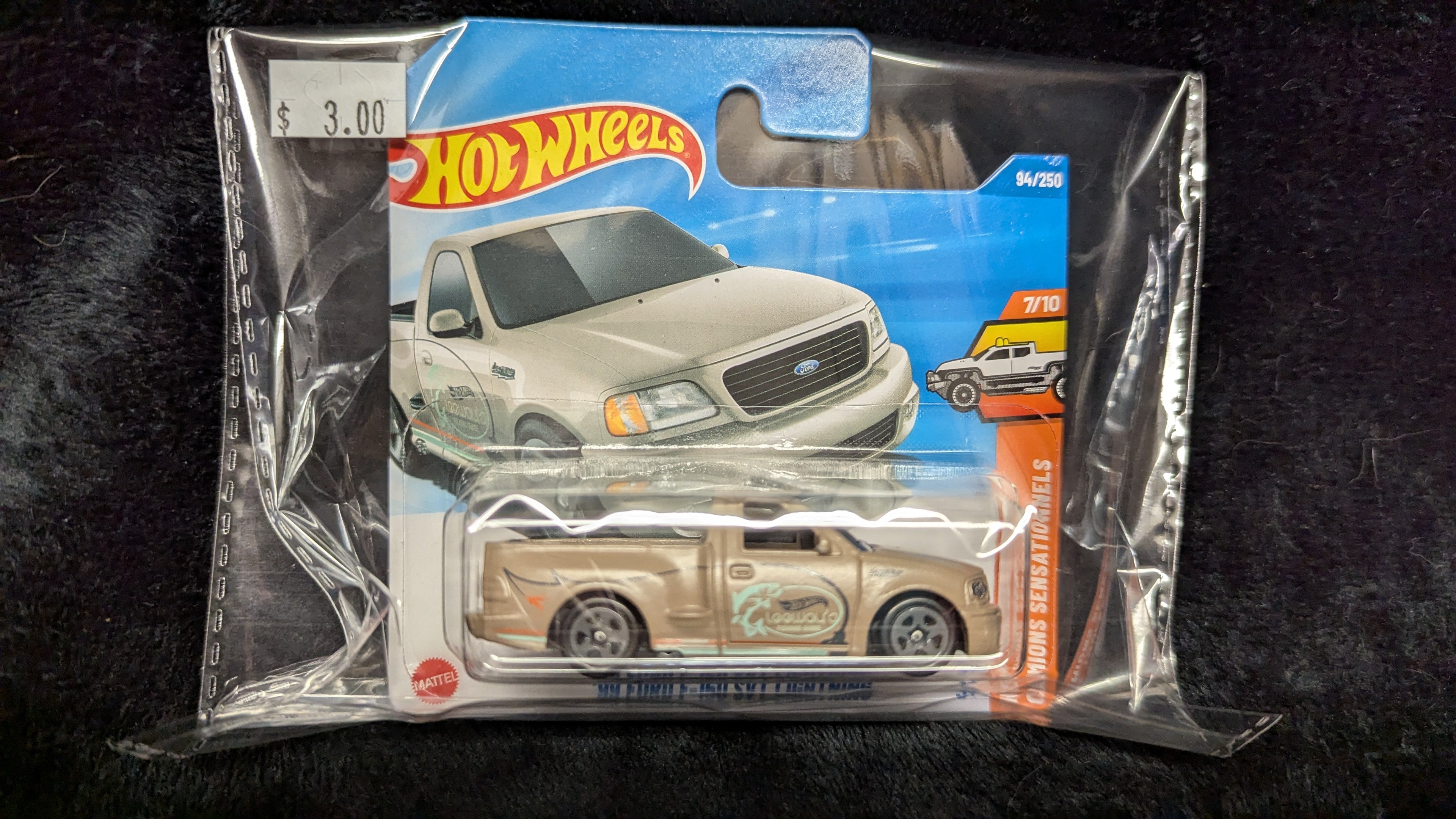 Hot Wheels - 2025 Mainline - 094/250 - '99 Ford F-150 SVT Lightning
